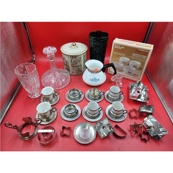 VTG Kitchen Lot w/ Cookie Cutters, Teacups & Saucers, Microwave Ramekins, & More