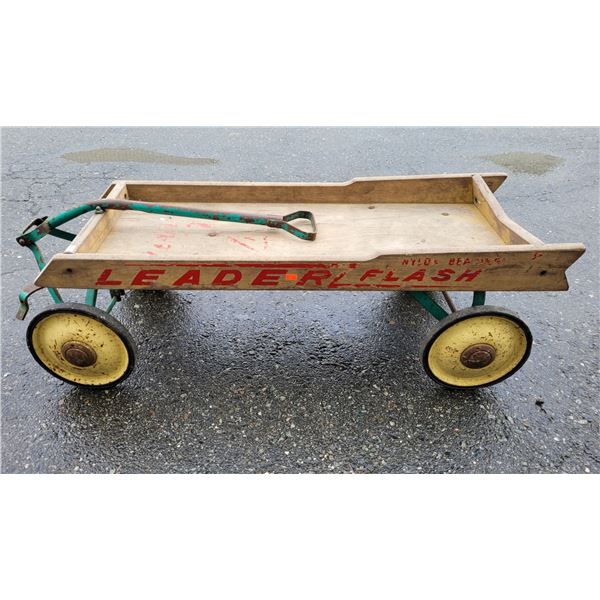 VTG Wooden Leader "Flash" Wagon