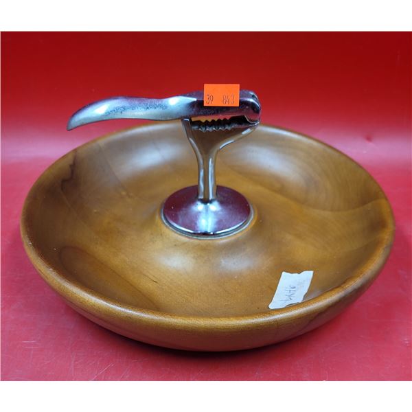 VTG Baribocraft Canada Nut Bowl