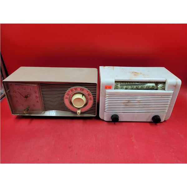 2 Vintage Radios