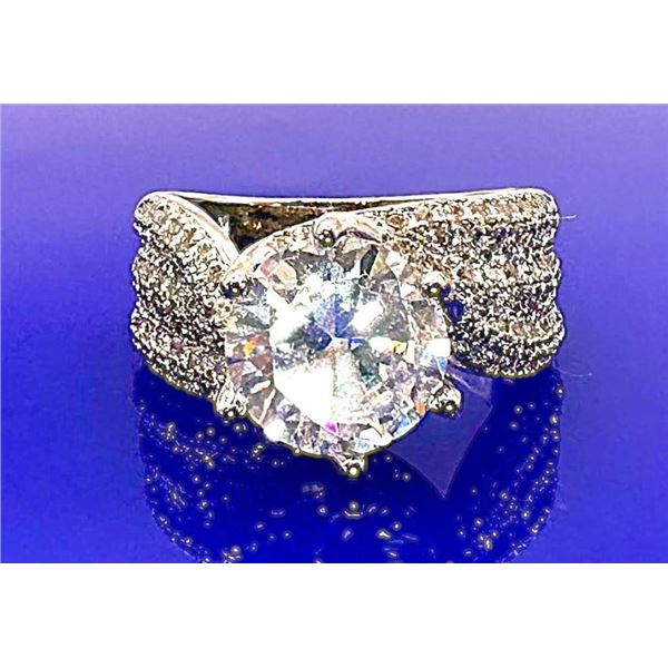 Ladies 4.5 Ct Sparkling White Simulated Lab Diamond Solitaire Ring