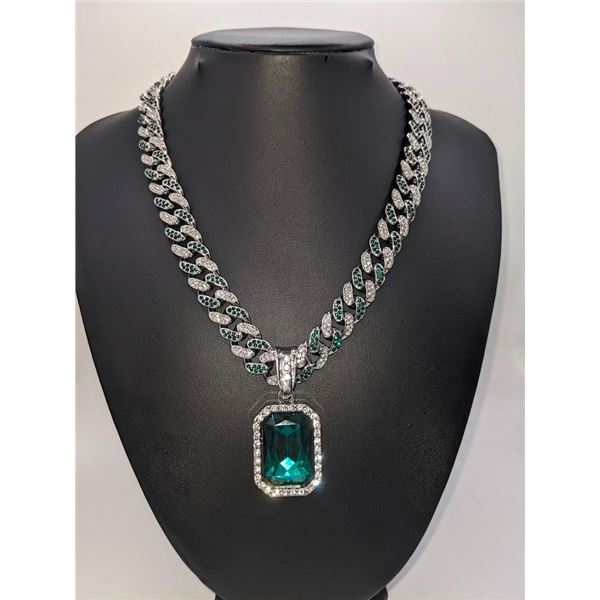 14 K White Gold Plate Simulated Emerald Pendant Necklace