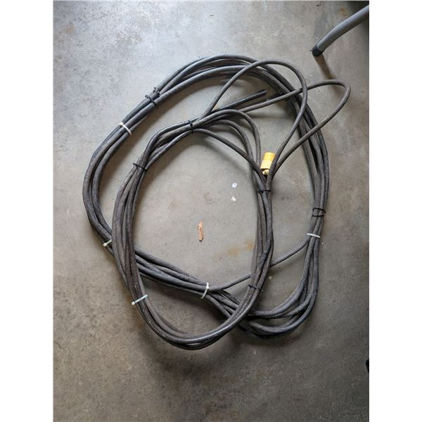 2xLengths of Heavy Electrical Wire