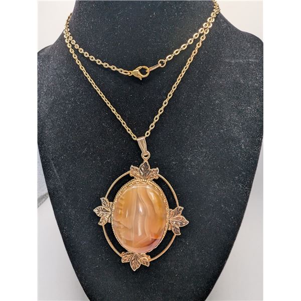 Agate Pendant Necklace with Chain