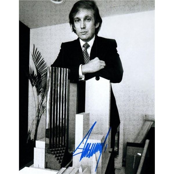 US President Donald Trump facsimile signed photo