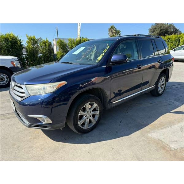 TOYT HIGHLANDER 2012 T-REPO-SMOG-2 DAYS