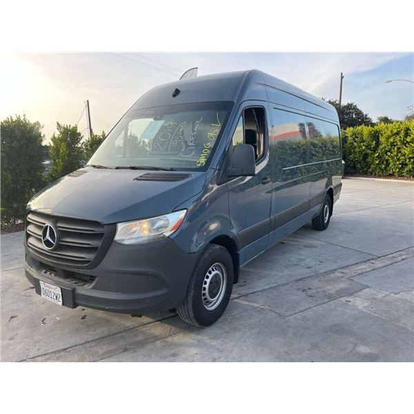 MERZ SPRINTER 2019 O/S-T SMOG-2 DAYS
