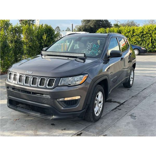 JEEP  COMPASS 2018 O/S TITLE 2 DAYS