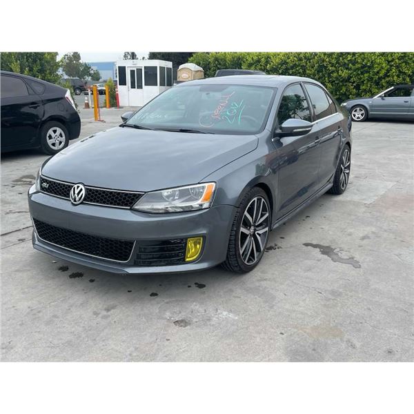 VOLK JETTA 2012 O/S TITLE 2 DAYS