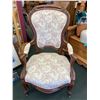 Image 1 : ANTIQUE CARVED WOOD PARLOR CHAIR
