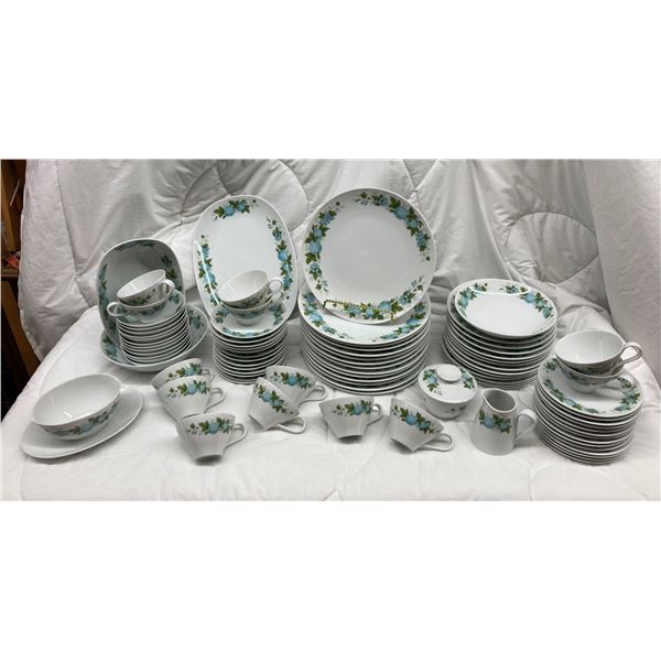 NORITAKE BLUE ORCHARD CHINA DISHES