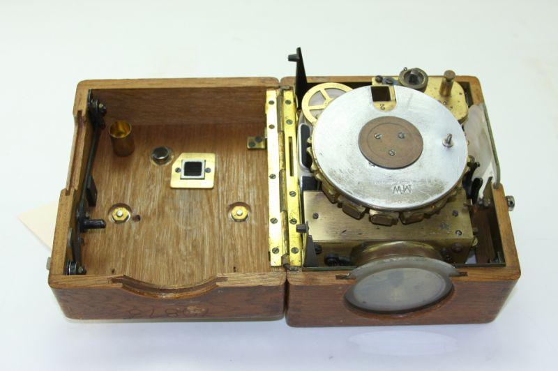 R. PLasschaert Pigeon Racing Clock Wachtebeke