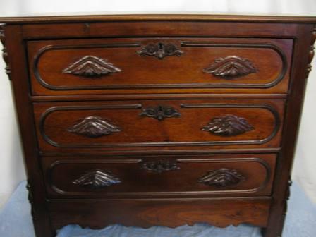 Victorian Walnut 3 Drawer Dresser