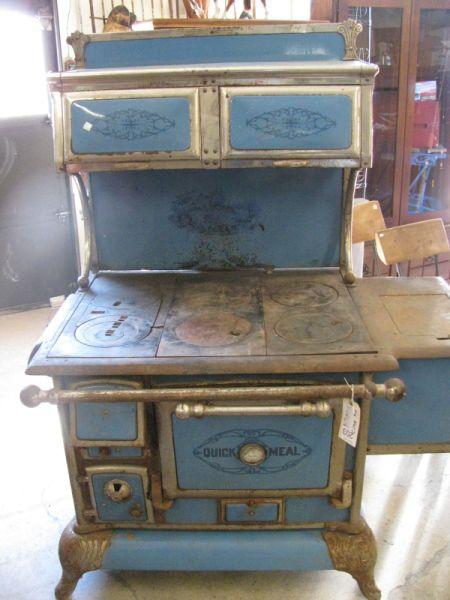 'Quick Meal' Blue Porcelain Wood Cook Stove