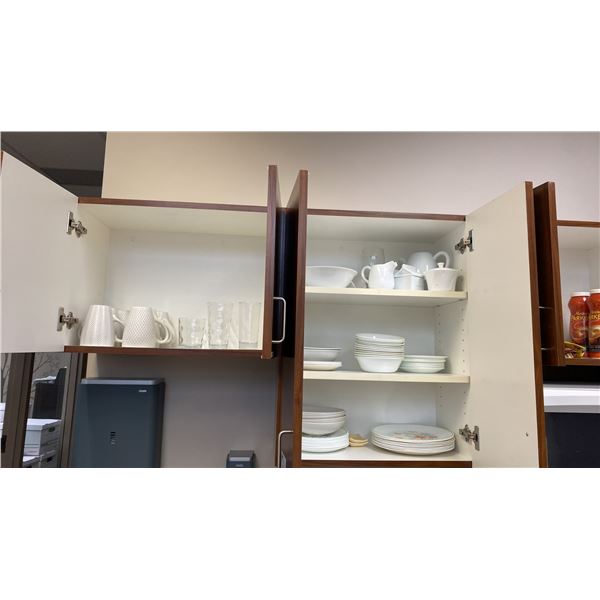 ELECTRIC KETTLE, CUTTING BOARD, KNIFE BLOCK & CONTENTS OF CUPBOARDS INCLUDING DISHES, CUTLERY & MORE