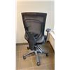 Image 3 : MESH BACK PADDED BLACK ADJUSTABLE MOBILE OFFICE CHAIR