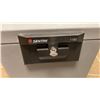Image 3 : SENTRY FIREPROOF SAFE WITH KEY