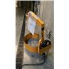 Image 2 : WESCO VDGL-55 DRUM LIFTER/DISPENSER HOIST MOUNT
