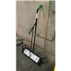 Image 3 : ULINE HEAVY DUTY MAGNETIC SWEEPER WITH RELEASE LEVER