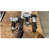Image 2 : 2 HITACHI PNEUMATIC STAPLE GUNS