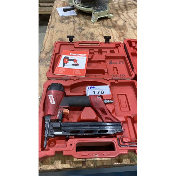 HAUBOLD PN540 PNEUMATIC STAPLE GUN IN HARD TRANSPORT CASE