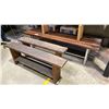 Image 3 : 4 ASSORTED WOODEN BENCHES