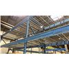 Image 3 : 2 BAYS OF BLUE PALLET RACKING W/MESH DECK SHELVING - (3) UPRIGHTS AND (12) SIDE RAILS