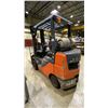 Image 4 : TOYOTA 8FGCU30 SAS 30 FORKLIFT (PROPANE) - 3 STAGE MAST, STANDARD FORKS, SIDE SHIFT, SOLID TIRES,