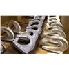 Image 2 : BOX OF GP GH5T WELD ON ANCHOR HOOKS APPROX 28