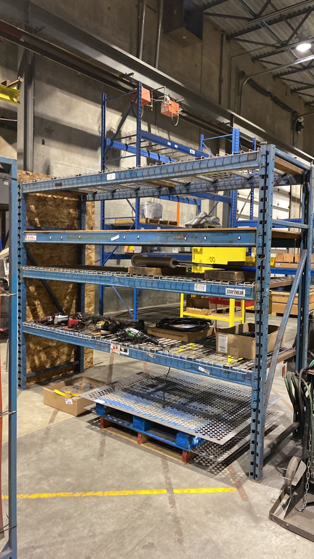 Pallet Rack Blue 1 BAY OF BLUE PALLET RACKING W/MESH DECK SHELVING - (2) UPRIGHTS AND (8 ...