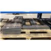 Image 5 : 4 PALLETS OF HEAVY STEEL SHEETS OF MACHINE COMPONENTS