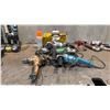 Image 1 : GROUP OF 3 MAKITA/HITACHI ELECTRIC GRINDERS, MAKITA ELECTRIC HAMMER DRILL, ASSORTED GRINDER DISCS &