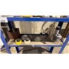 Image 5 : BLUE METAL WORK STATION WITH ASSORTED TOOLS/CONTENTS INCLUDING COMBINATION WRENCHES, GRINDER