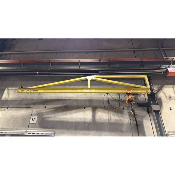 1/2 TON CAPACITY JIB CRANE WITH 1/2 TON CHAIN HOIST