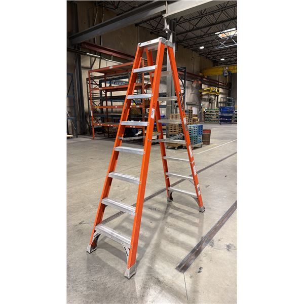 LOUISVILLE ORANGE FIBREGLASS 8' LADDER