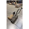 Image 2 : SHOP-VAC SHOP SWEEP MANUAL PUSH SWEEPER