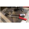 Image 2 : GROUP OF 4 STEEL BANDING TOOLS