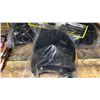 Image 2 : 3 PAIRS OF INDUSTRIAL KNEE PADS & 5 PIONEER ALUMINIZED HAND SHIELDS