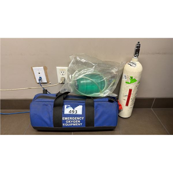 2 EMERGENCY OXYGEN EQUIPMENT WITH EXTRA TANK