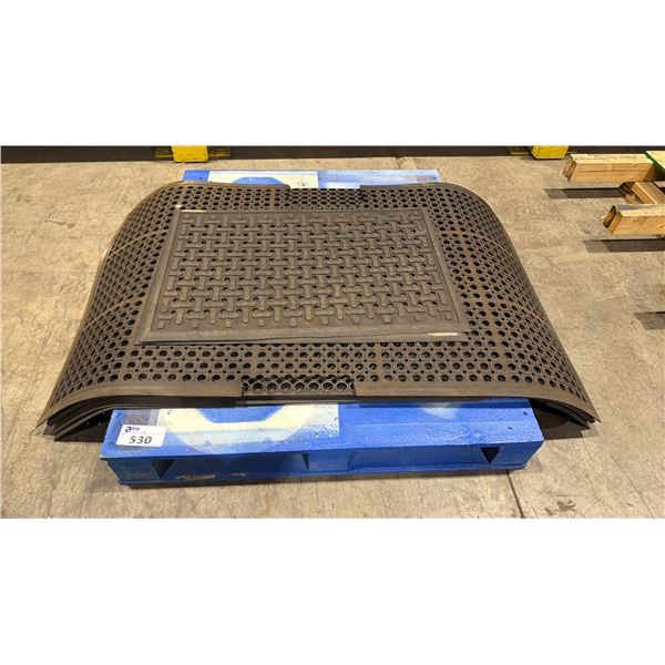 GROUP OF 6 ASSORTED ANTI FATIGUE FLOOR MATS