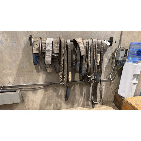 GROUP OF ASSORTED LIFTING SLINGS