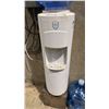 Image 2 : VITAPUR WATER COOLER/DISPENSER *WATER JUG NOT INCLUDED*
