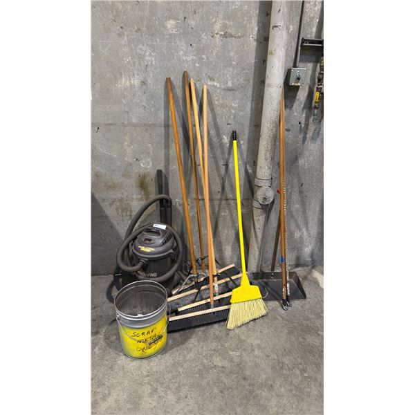 GROUP OF ASSORTED SHOP SUPPLIES- SHOP VAC, BROOMS, DUST PAN