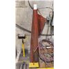 Image 2 : GROUP OF ASSORTED SHOP ITEMS- MATERIAL ROLLER, MACHINIST VICE, WOODEN STEPS, WELDERS CURTAIN, AIR