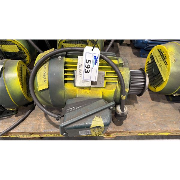 TOSHIBA 7.5 HP ELECTRIC MOTOR