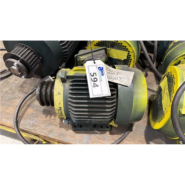 TOSHIBA 5 HP ELECTRIC MOTOR