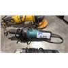 Image 3 : 2 MAKITA GRINDERS & 1 DEWALT GRINDER