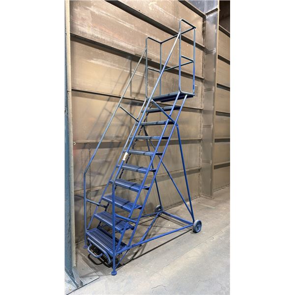 BLUE MOBILE 7FT WAREHOUSE STEPS