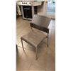 Image 2 : 5FT DIAMETER ROUND LUNCH ROOM TABLE WITH 2 CHAIRS