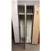 Image 2 : 2 DOOR LOCKER ROOM LOCKER, GLASS FRONT DOOR CABINET & 4 DRAWER HON FILING CABINET